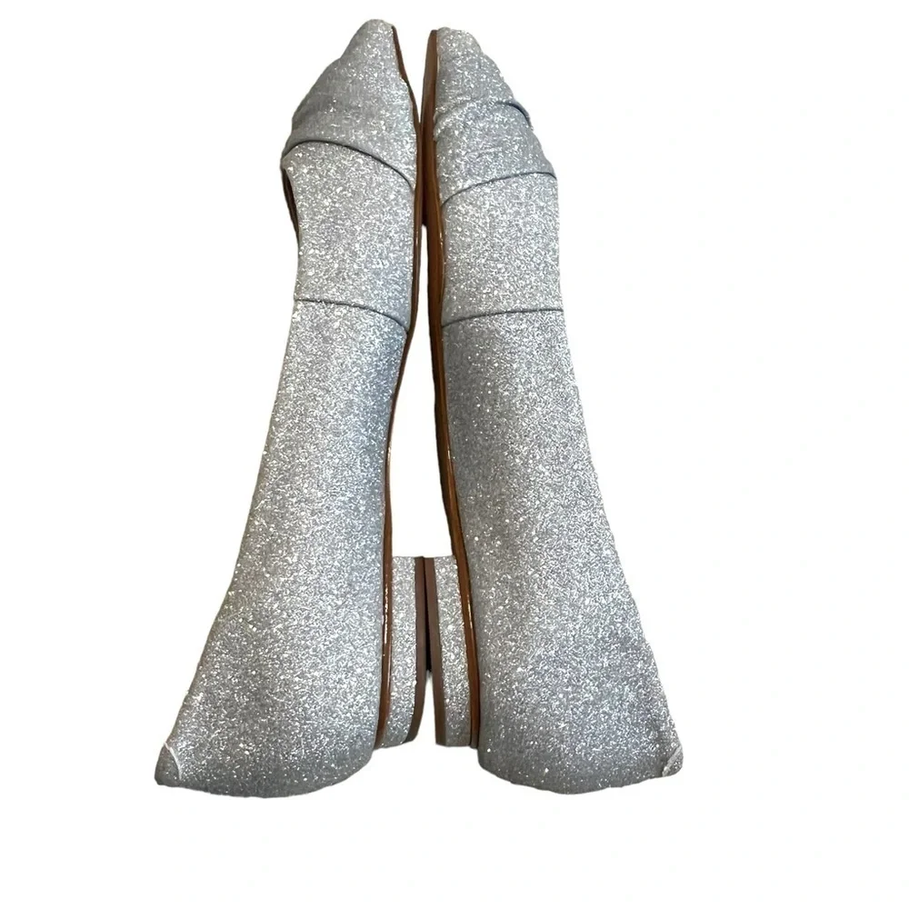 Schutz‎ Flats Pointed Toe Sparkle Metallic Silver Shoes Size 5.5 New without Box